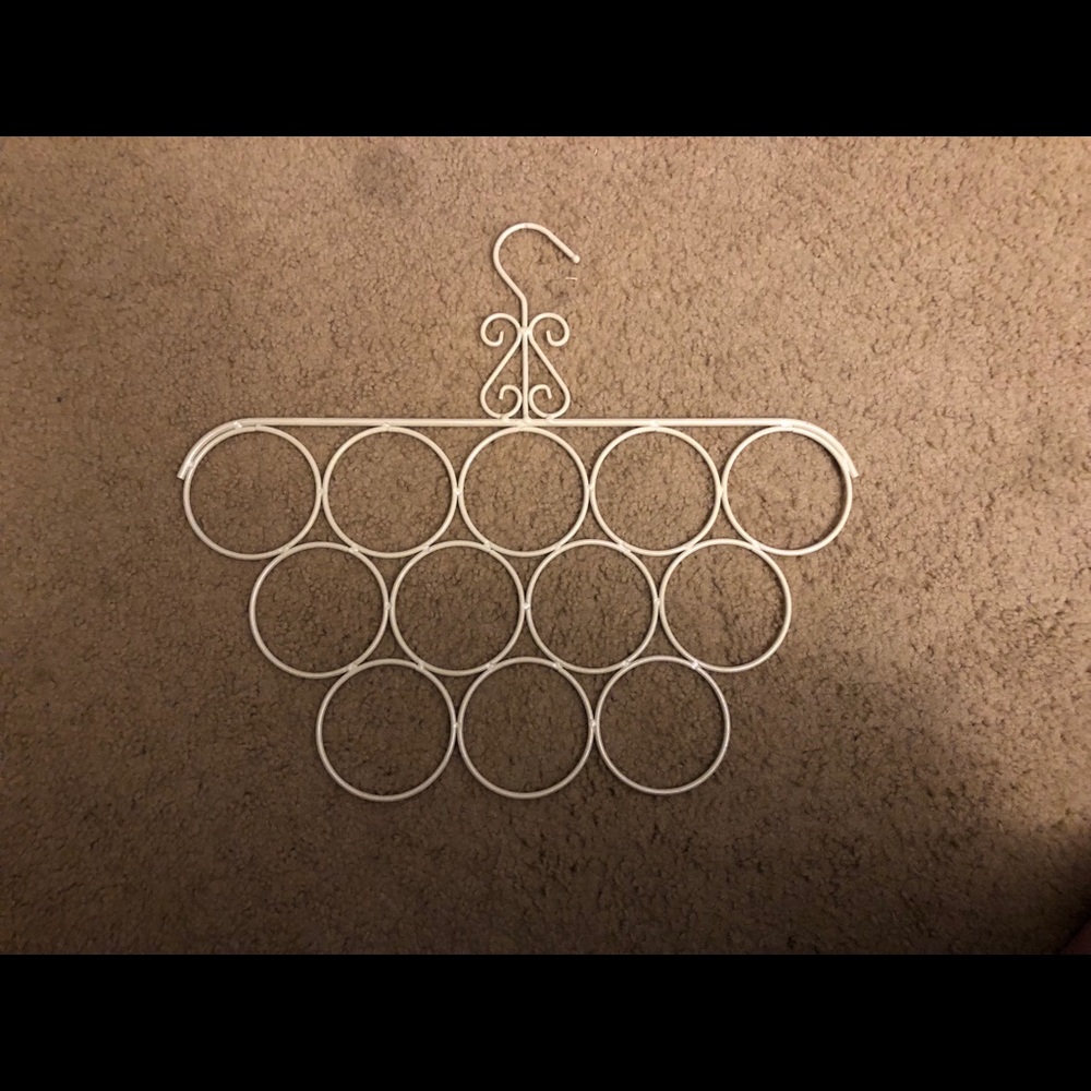 Scarf hanger!